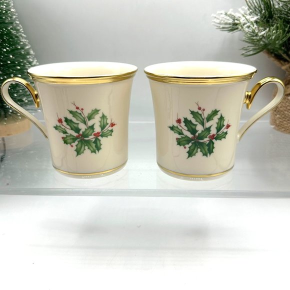 Lenox Holiday Coffee Cup Mug Set Of 2 Winter Holly Berries Dimension Collection - Picture 1 of 7